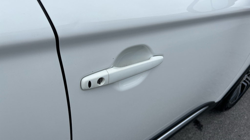Mitsubishi Outlander 2.0 Phev Gx5hs White #12