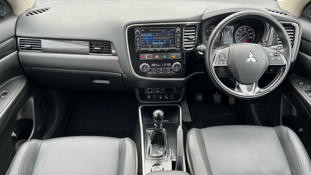 Mitsubishi Outlander 2.0 Phev Gx5hs White #20