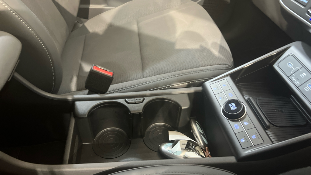 Hyundai Kona Advance Grey #39