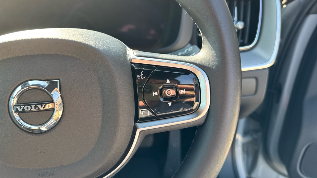 Volvo XC60 Ultra Black Edition Blue #30