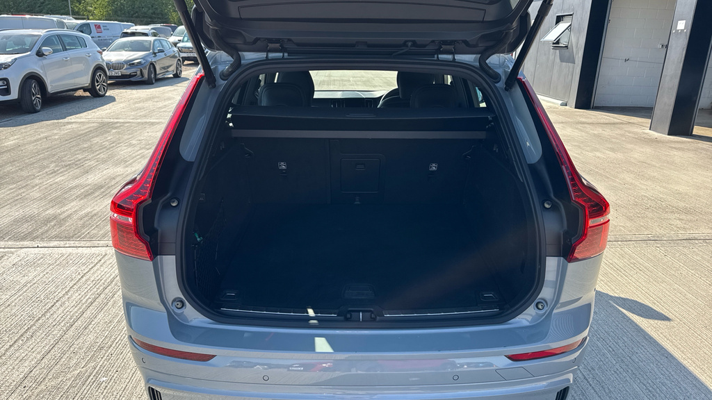 Volvo XC60 Ultra Black Edition Blue #15
