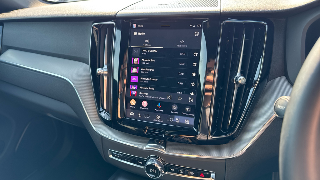 Volvo XC60 Ultra Black Edition Blue #45