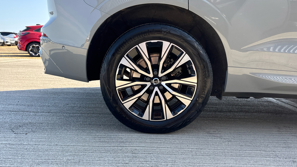 Volvo XC60 Ultra Black Edition Blue #20