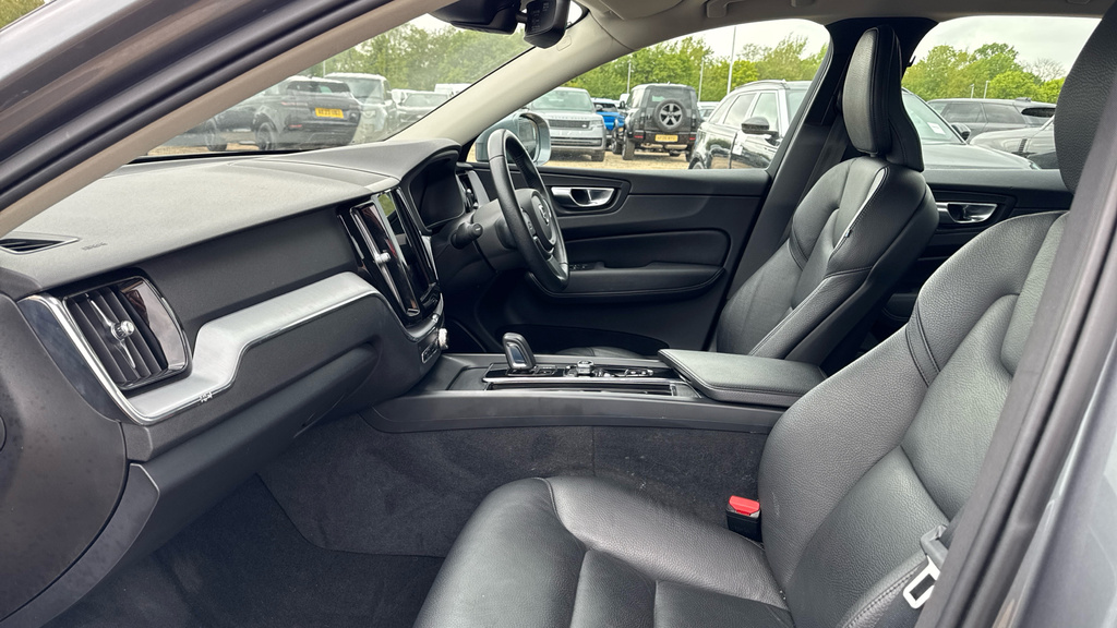 Volvo XC60 B4 R-design Awd Mhev Grey #42