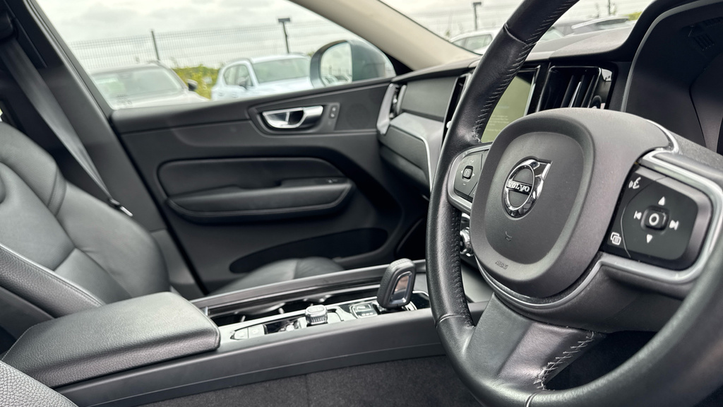 Volvo XC60 B4 R-design Awd Mhev Grey #22