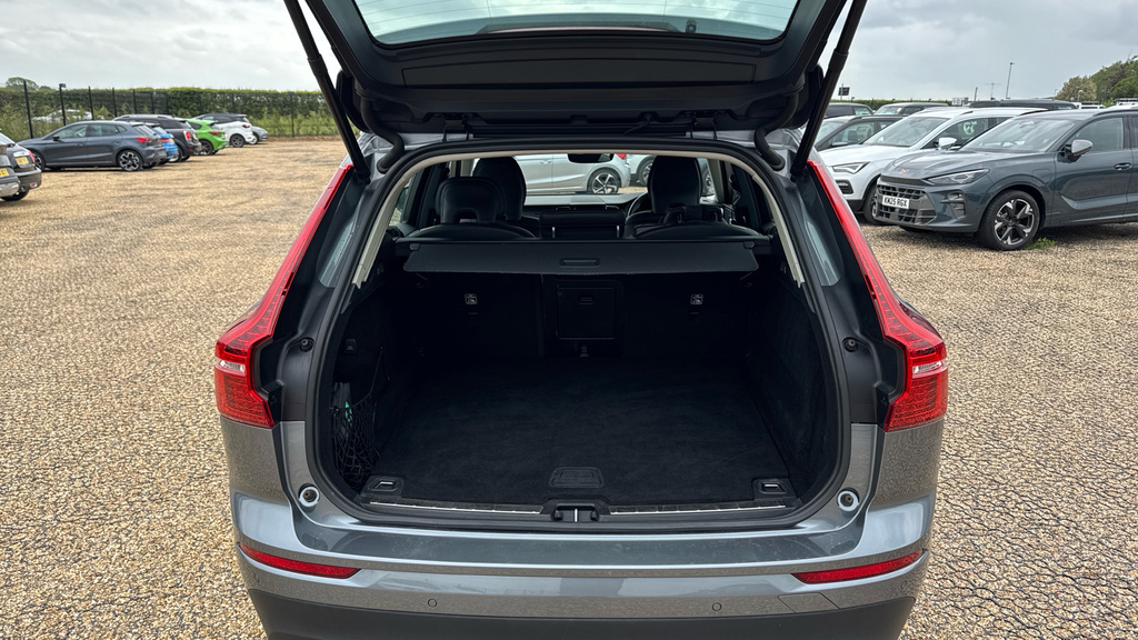 Volvo XC60 B4 R-design Awd Mhev Grey #15
