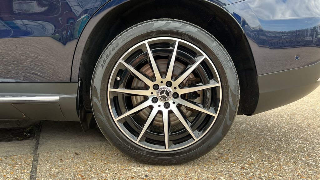 Mercedes-Benz EQC Suv Grey #34