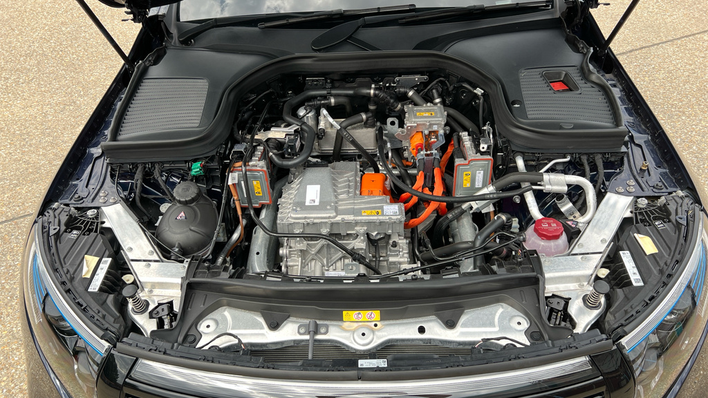 Mercedes-Benz EQC Suv Grey #32