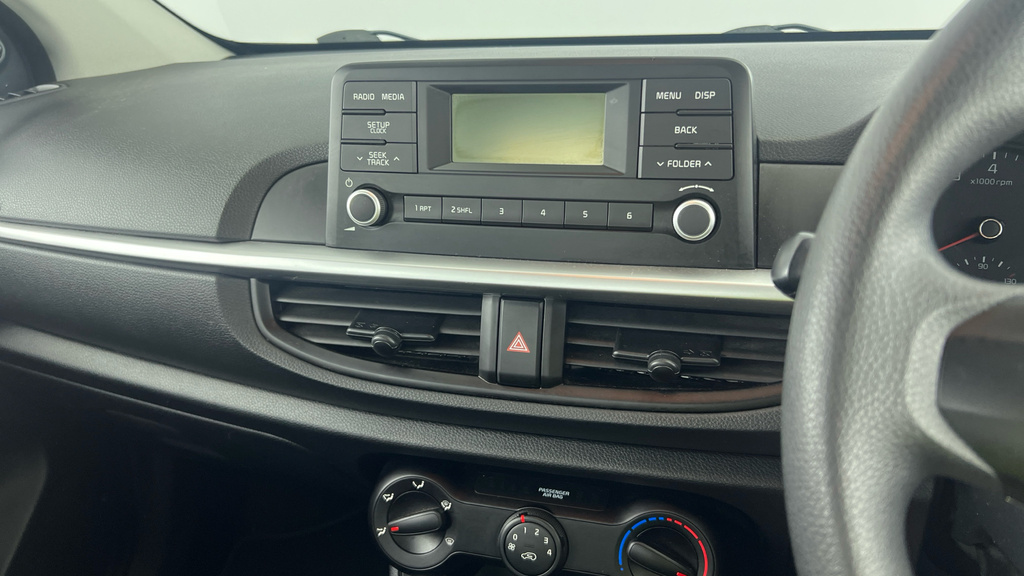 Kia Picanto 1.0 Gt-line 66 White #13