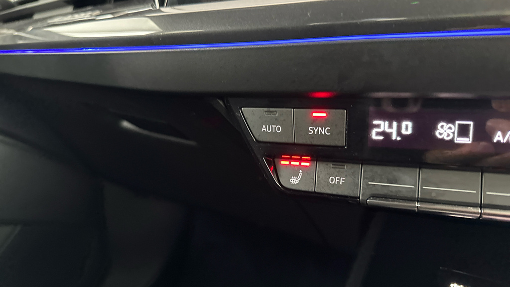 Audi Q4 E Tron 150Kw 40 82.77Kwh S Line White #14