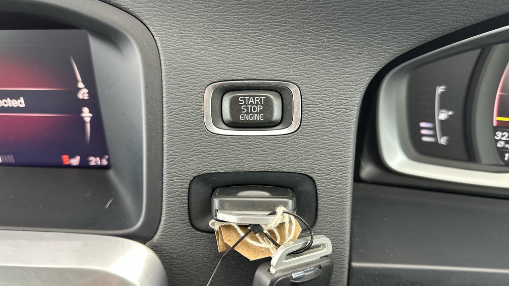 Volvo V60 Se Lux Nav T4 Silver #13