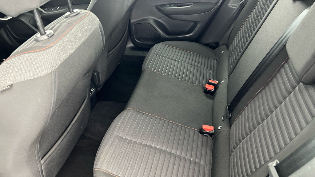 Peugeot e-2008 1.2 Puretech 130 Gt Premium Grey #21