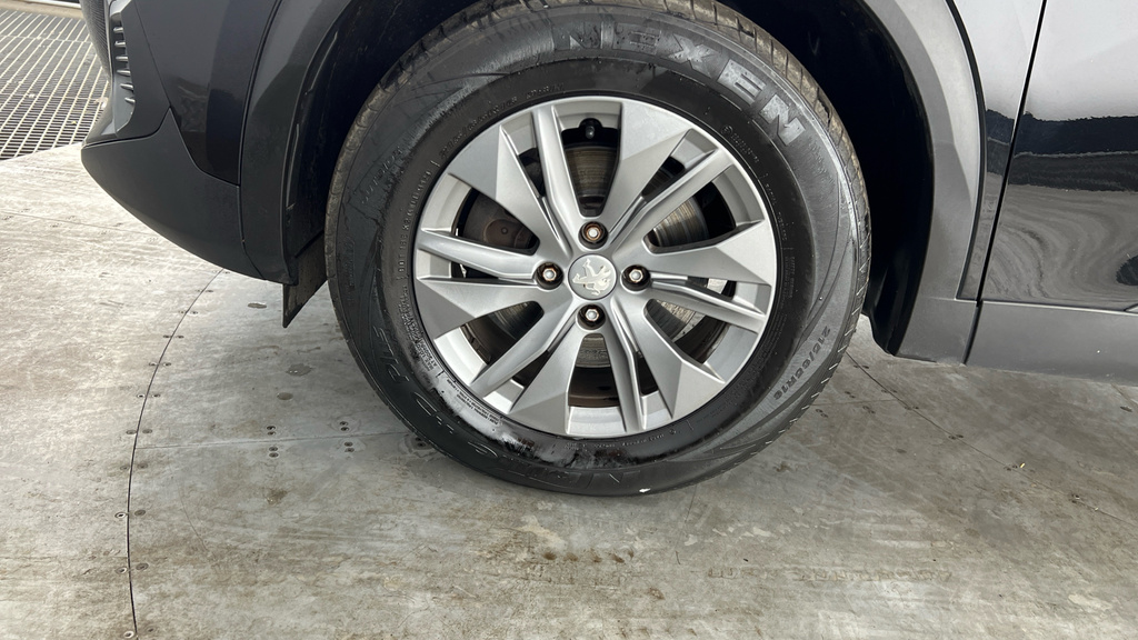 Peugeot e-2008 1.2 Puretech 130 Gt Premium Grey #24