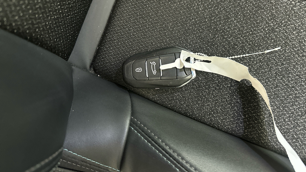 Peugeot 308 1.2 Puretech Active Premium Eat8 Grey #30