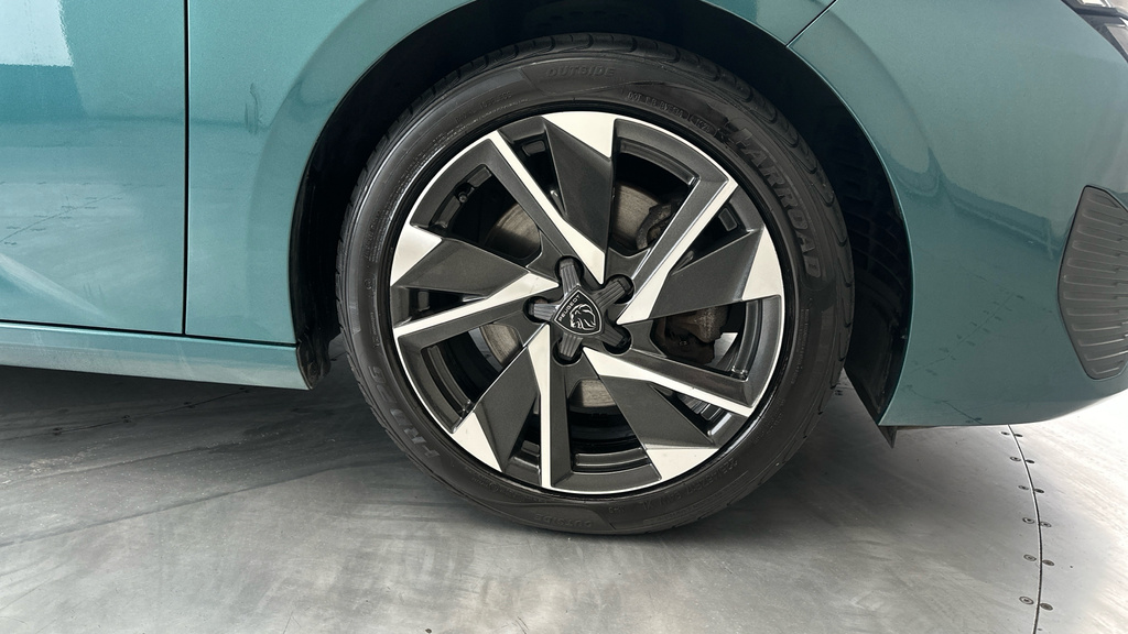 Peugeot 308 1.2 Puretech Active Premium Eat8 Grey #28