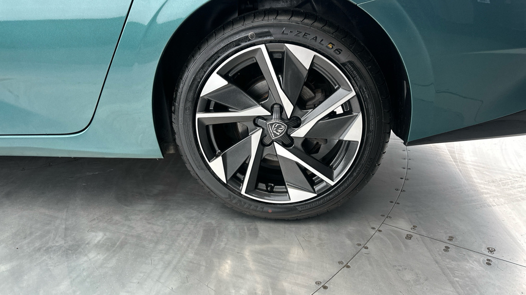 Peugeot 308 1.2 Puretech Active Premium Eat8 Grey #26