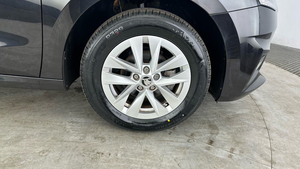 Skoda Fabia Colour Edition Tsi Dsg Blue #25