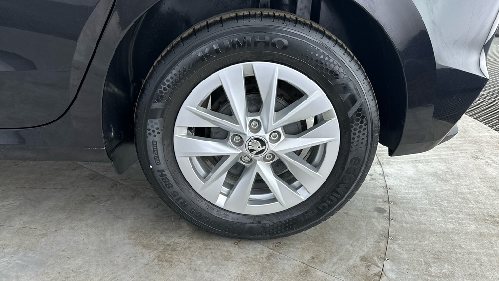 Skoda Fabia Colour Edition Tsi Dsg Blue #23