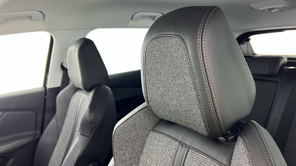 Peugeot 3008 Active Black #27