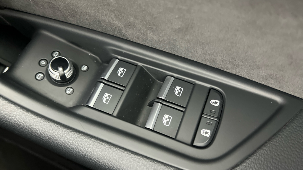 Audi A4 40 Tdi Quattro S Line S Tronic Blue #13