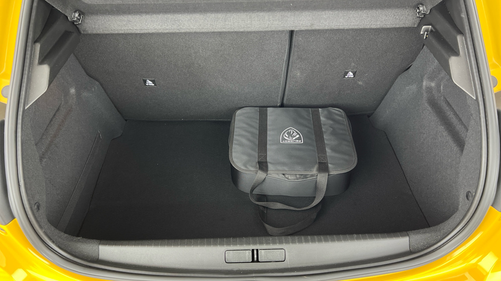 Peugeot e-208 50Kwh Active Premium Hatchback White #22