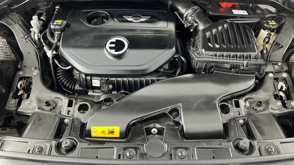 Mini Countryman Petrol Red #24