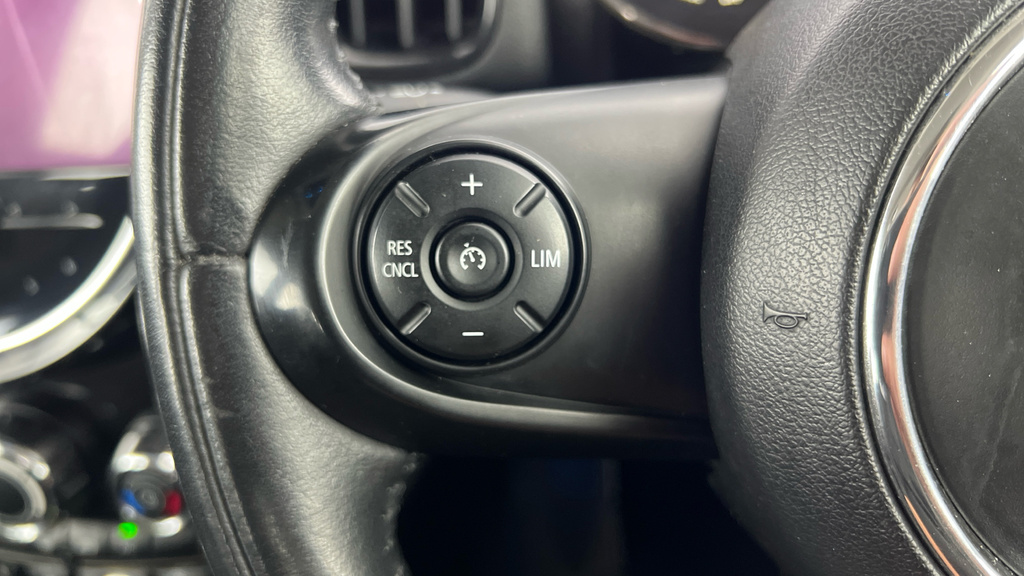 Mini Countryman Petrol Red #16
