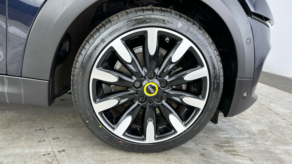 Mini Hatch 1.5 Cooper Sport Hatchback Euro #27