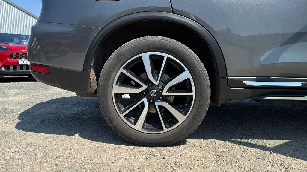 Nissan X-Trail Tekna Grey #19