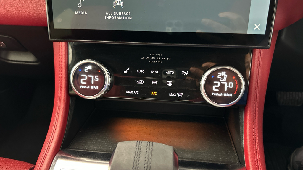 Jaguar F-Pace 2.0 D200 R-dynamic S Awd Blue #19