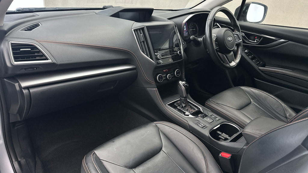 Subaru XV Suv Grey #11