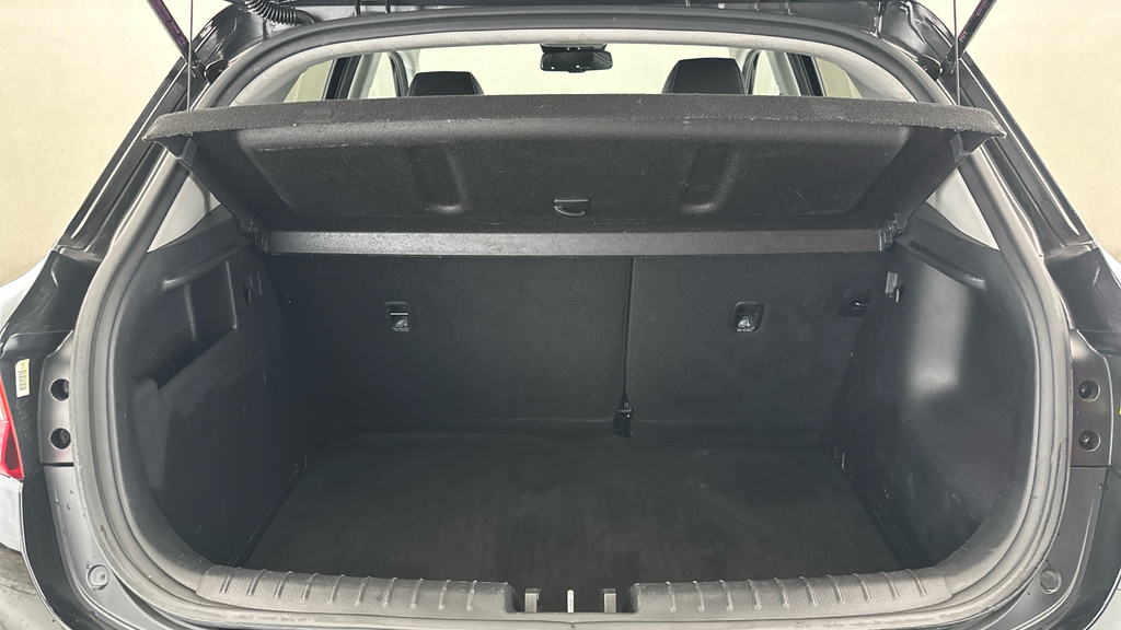 Kia Stonic Mixx White #23