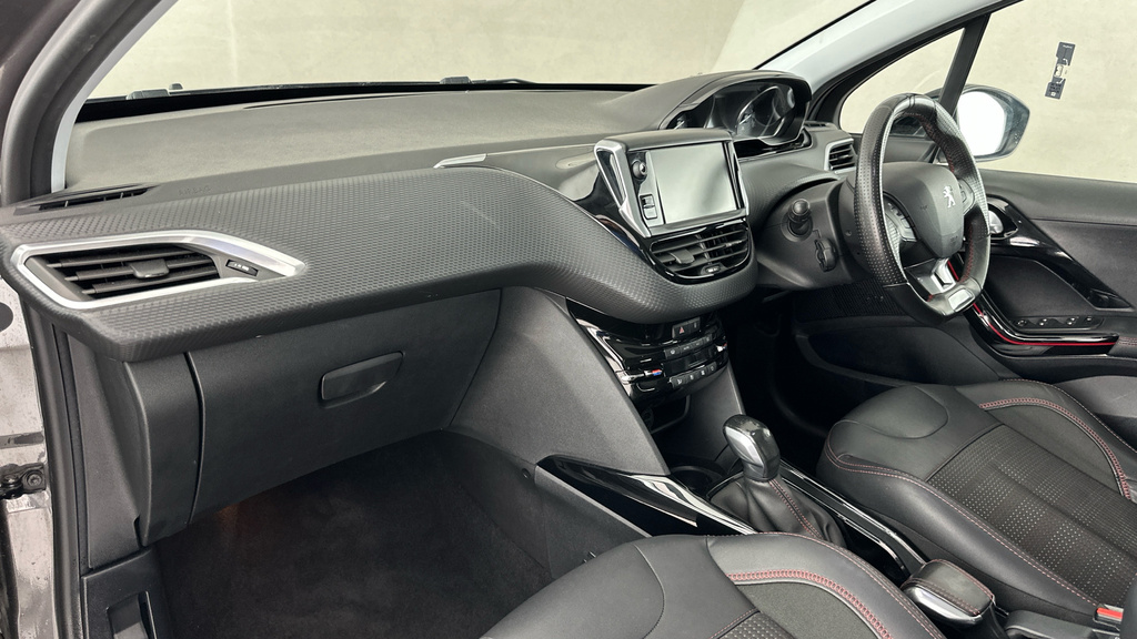 Peugeot 2008 Puretech Active White #13