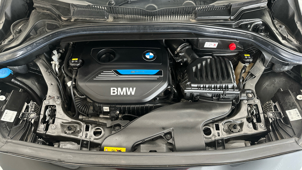 BMW 2 Series Active Tourer Hatchback White #23