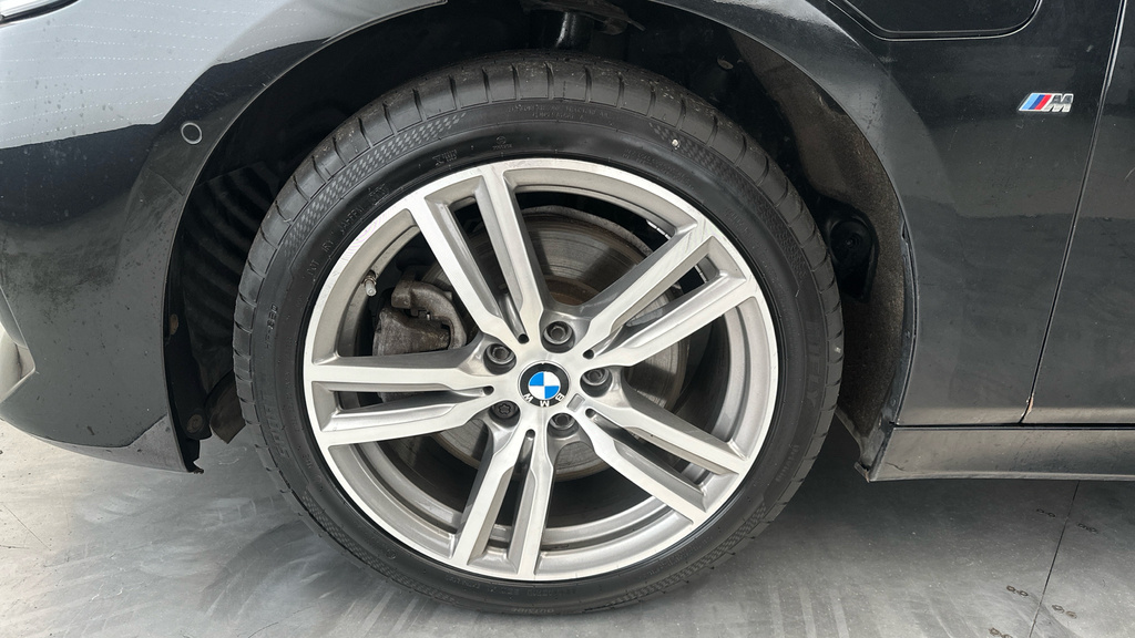 BMW 2 Series Active Tourer Hatchback White #24