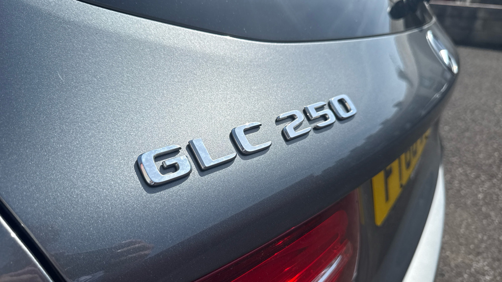 Mercedes-Benz GLC Class Glc 300 D 4Matic Amg Line Premium Plus Red #21