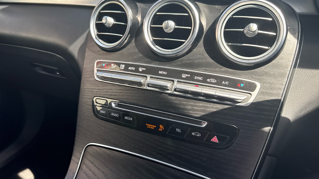 Mercedes-Benz GLC Class Glc 300 D 4Matic Amg Line Premium Plus Red #34