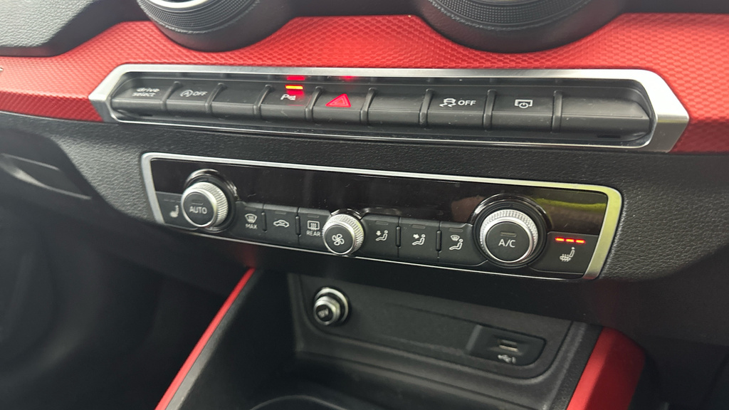 Audi Q2 30 Tfsi S Line Tech Pack 2020 Grey #15