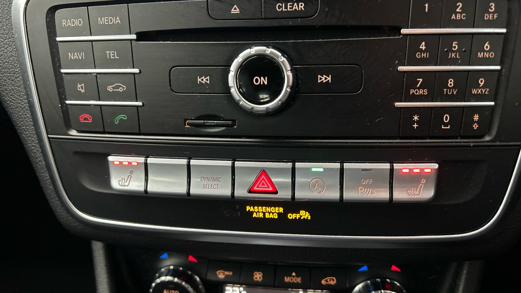 Mercedes-Benz GLA Class Gla 200 Amg Line Premium Grey #19