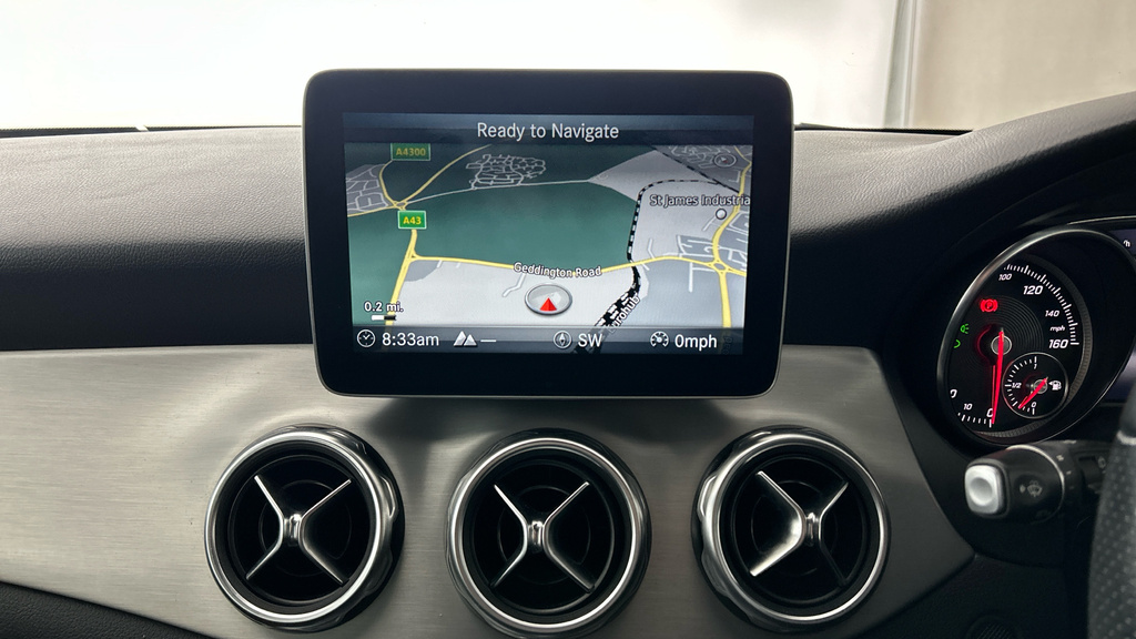Mercedes-Benz GLA Class Gla 200 Amg Line Premium Grey #14