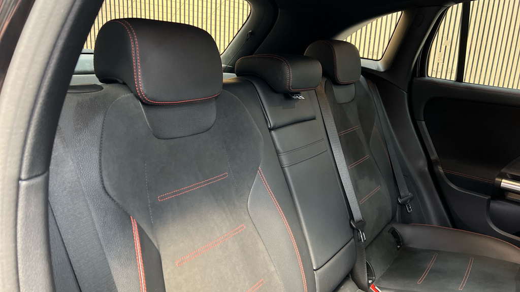 Mercedes-Benz EQA Suv Black #26