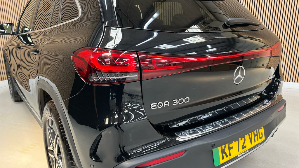 Mercedes-Benz EQA Suv Black #29