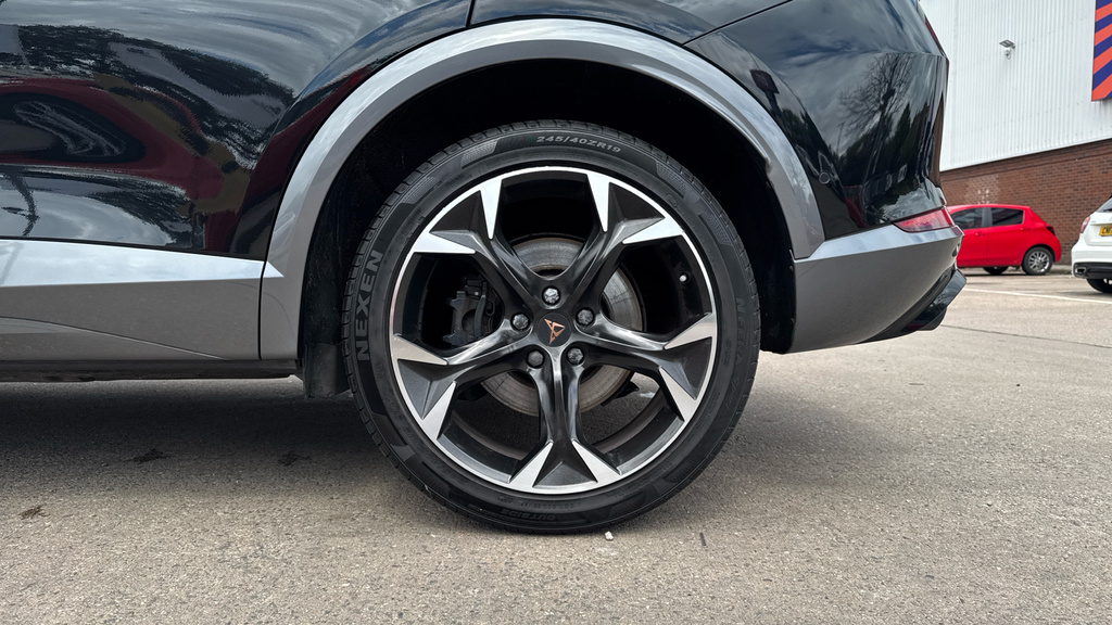 Cupra Formentor V2 Black #18