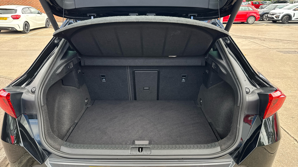 Cupra Formentor V2 Black #15