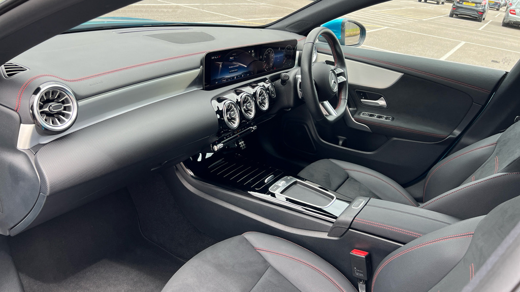 Mercedes-Benz CLA Class Cla 200 Amg Line Premium Tip Black #11