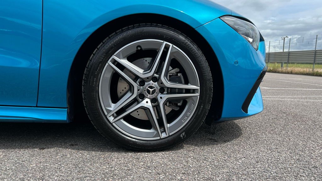 Mercedes-Benz CLA Class Cla 200 Amg Line Premium Tip Black #26