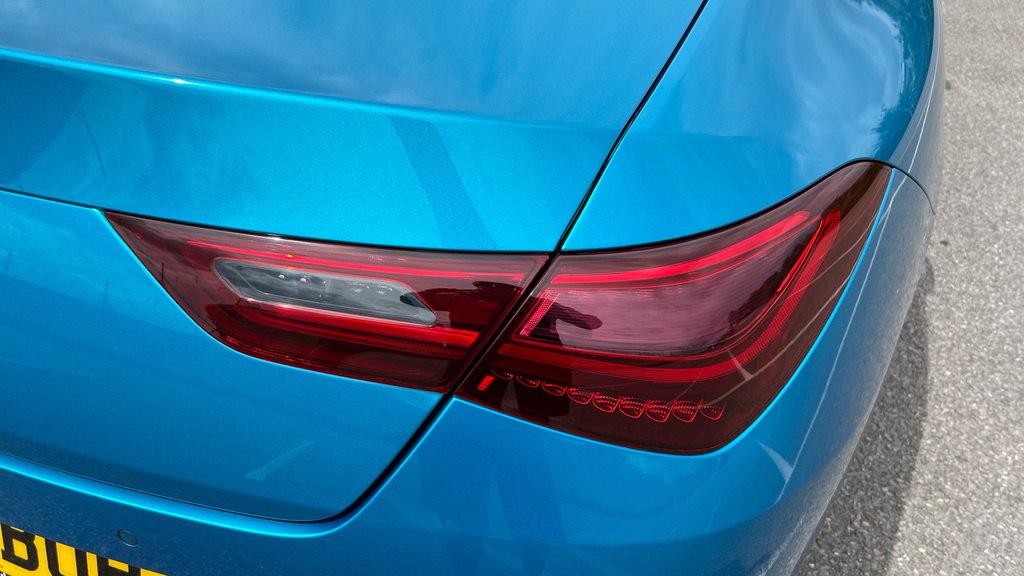 Mercedes-Benz CLA Class Cla 200 Amg Line Premium Tip Black #32