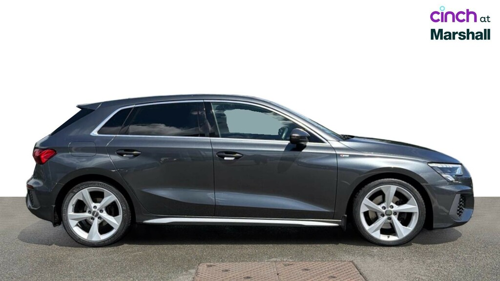 Audi A3 Hatchback 1.5 Tfsi Cod 35 Black Edition Sportback Black #2