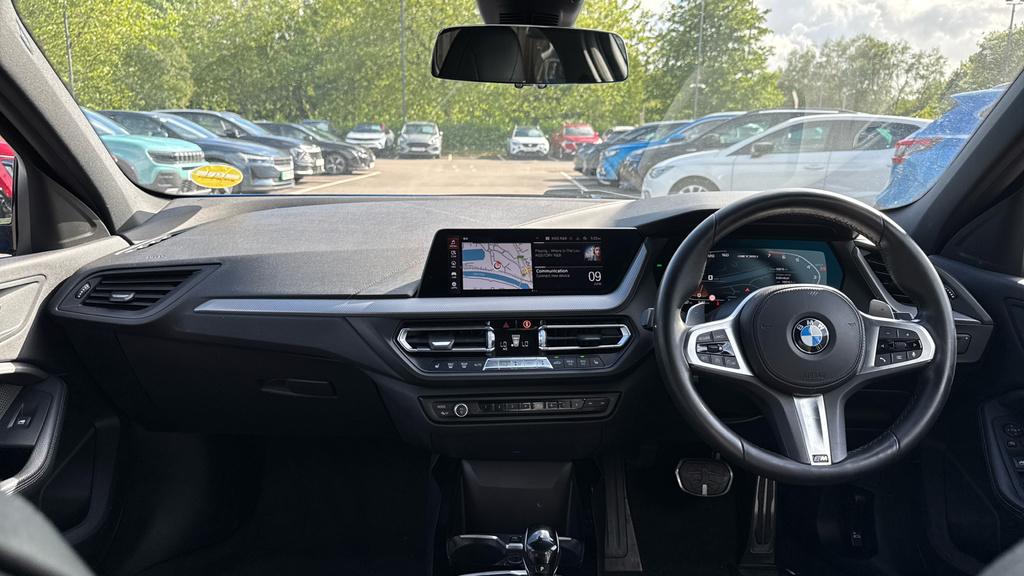 BMW 1 Series Hatchback 1.5 White #15
