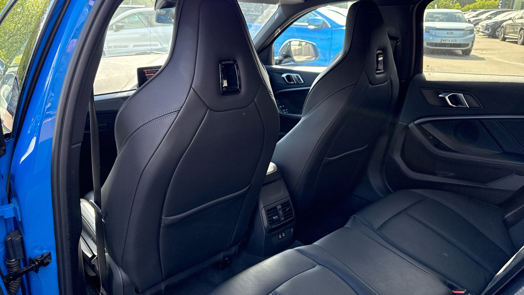 BMW 1 Series Hatchback 1.5 White #24